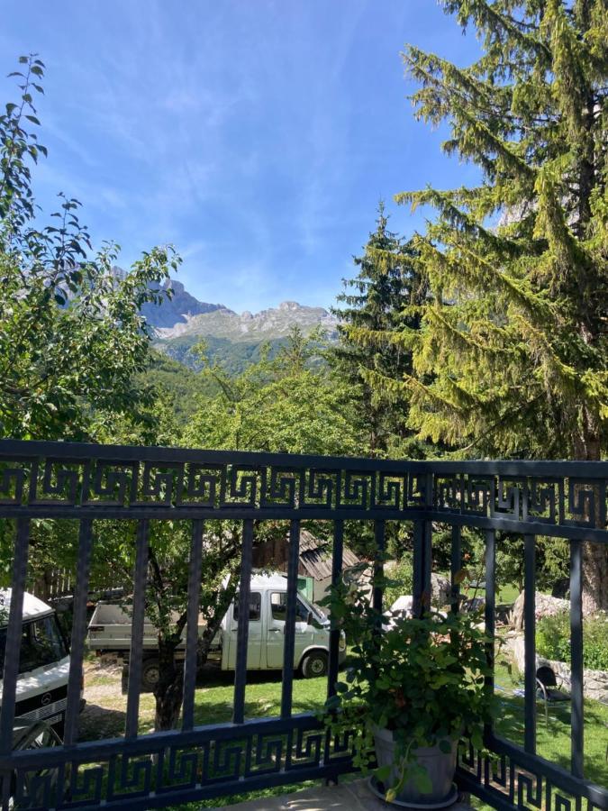 Bujtina Arturi Hotell Valbone Eksteriør bilde