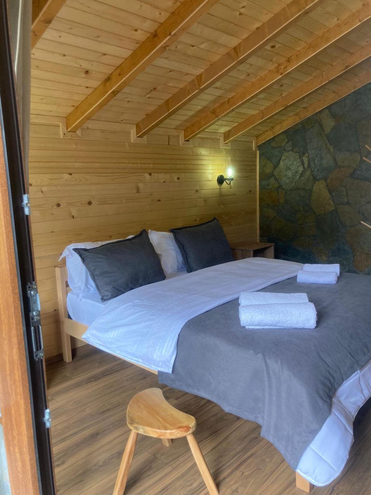 Bujtina Arturi Hotell Valbone Eksteriør bilde